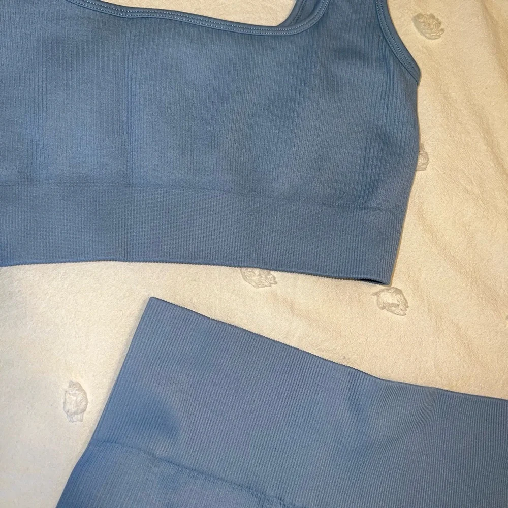 Blue Workout set! - Picture 3 of 4